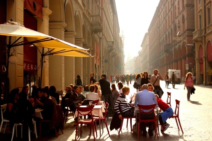 Sidewalk caffè in Bologna, Italy.